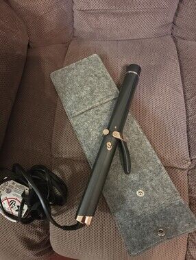 T3 Gray Curling Iron with Rose Gold Accents